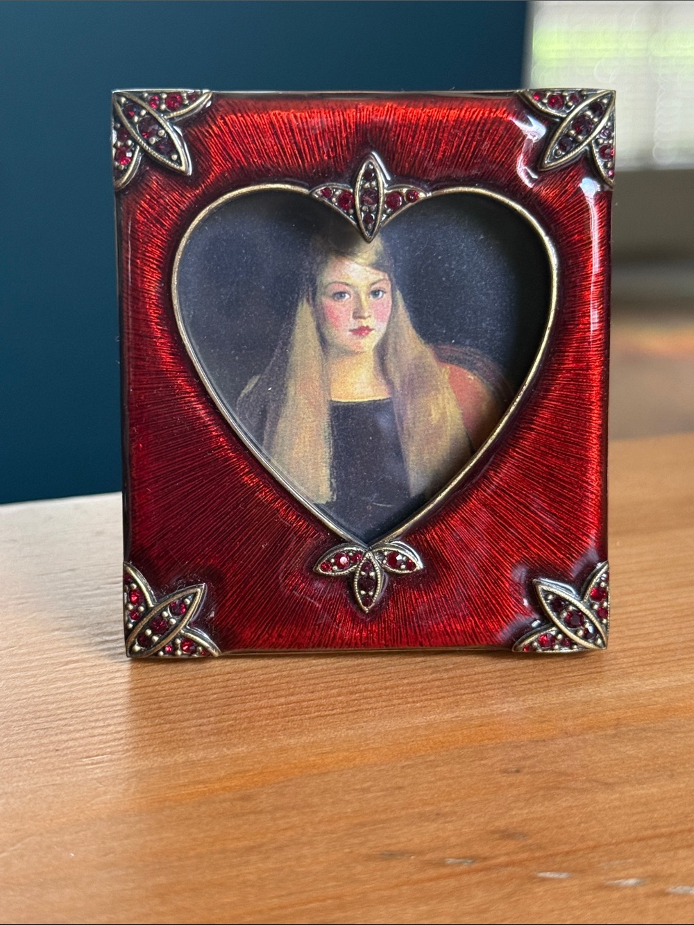 Jay Strongwater Swarovski embellished red enamel heart picture frame